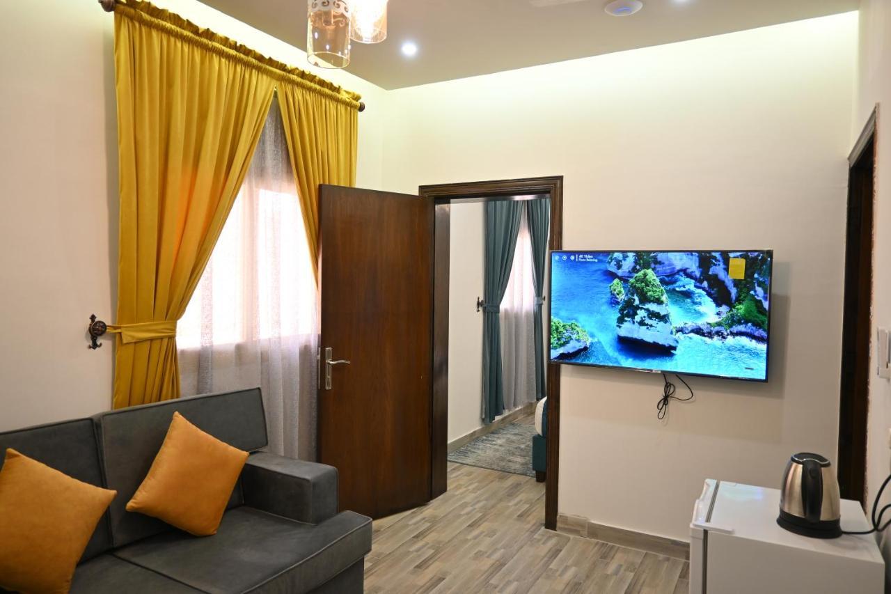 In House 1 شقة فندقية الخبر